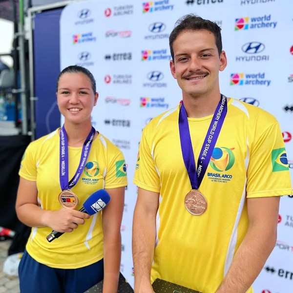 Brasil conquista medalha inédita na Copa do Mundo de tiro com arco