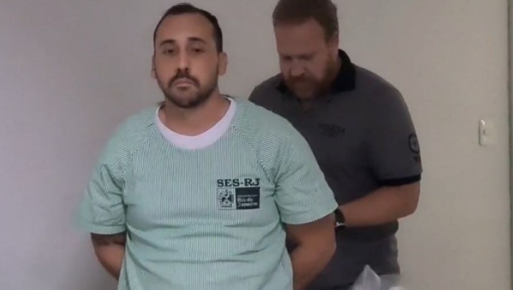 Detentos comemoram chegada de médico estuprador no presídio: “É sal!”