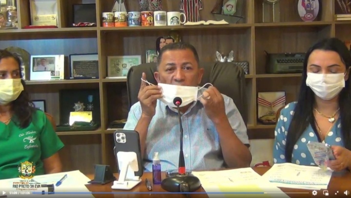 Uso de máscaras em ambientes fechados volta a ser obrigatório em Rio Preto da Eva