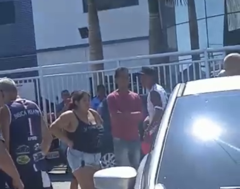 Urgente: homem é executado com mais de 10 tiros no Nova Cidade; imagens fortes