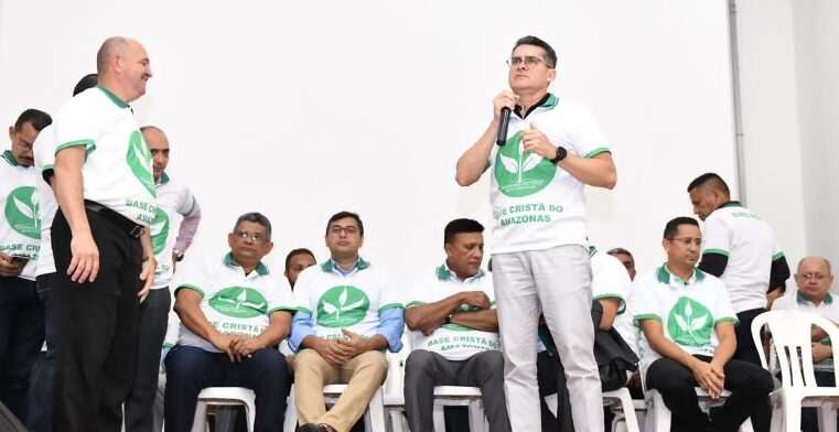 David Almeida firma apoio a reeleição de Wilson Lima em convenção de pastores do Amazonas