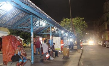 Missionária vem evangelizar em Manaus e acaba tendo até a bíblia roubada: ”Você que tá perdido, eu te perdoo!”