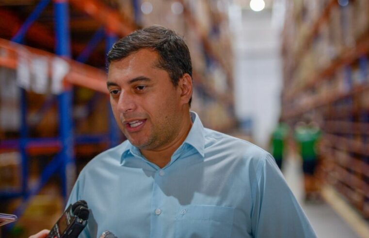 Wilson suspende agenda de campanha para coordenar ações de apoio a vítimas de acidente na BR-319