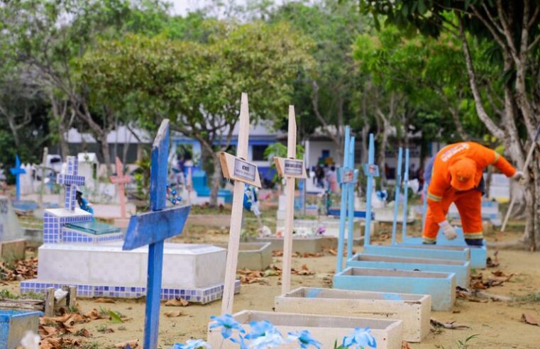 Prefeitura revitaliza cemitérios de Manaus para visitação no Dia dos Finados