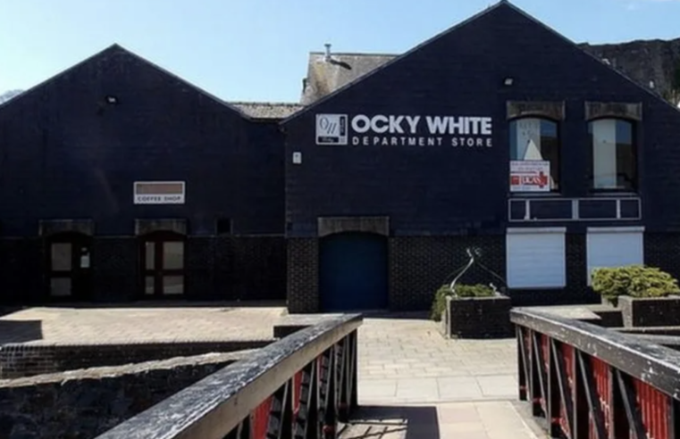 Restos humanos de mais de 240 pessoas são encontrados em loja de departamentos