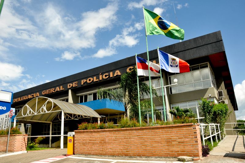 PC-AM prende homem condenado a 14 anos de prisão por estupro de vulnerável cometido contra a irmã