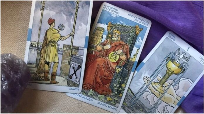 Mulher se consulta com cartomante para ‘abrir os caminhos’ e leva golpe de R$ 40 mil