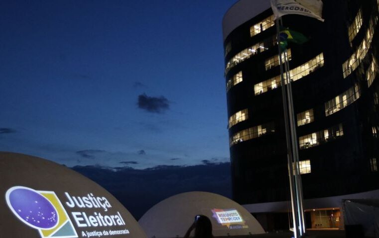 Eleições 2022: TSE recebeu 38 mil denúncias de propaganda irregular