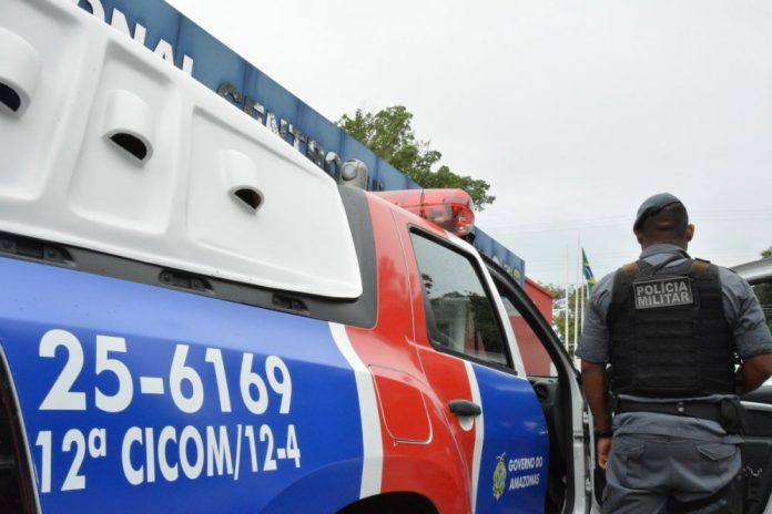 Após reagir a assalto, homem leva golpes de terçado e é baleado em Manaus