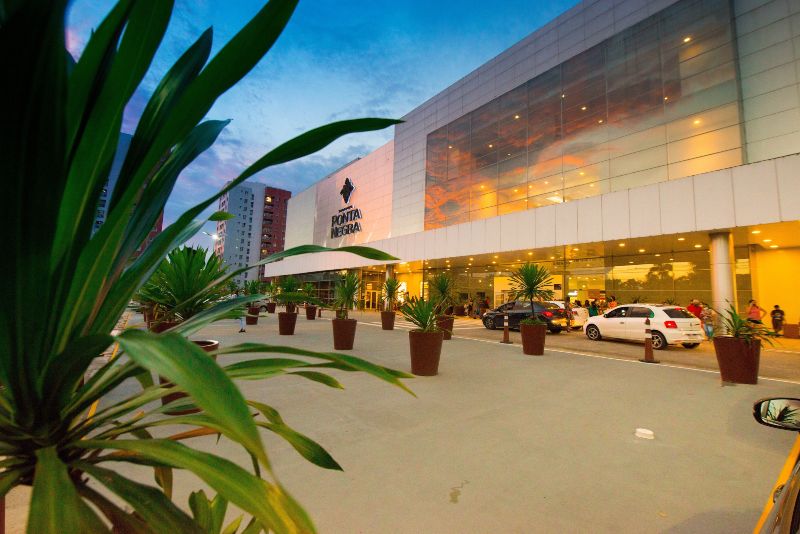 Shopping Ponta Negra disponibiliza vacinas contra HPV, Covid -19 e Meningite, nesta sexta (14) e sábado (15)