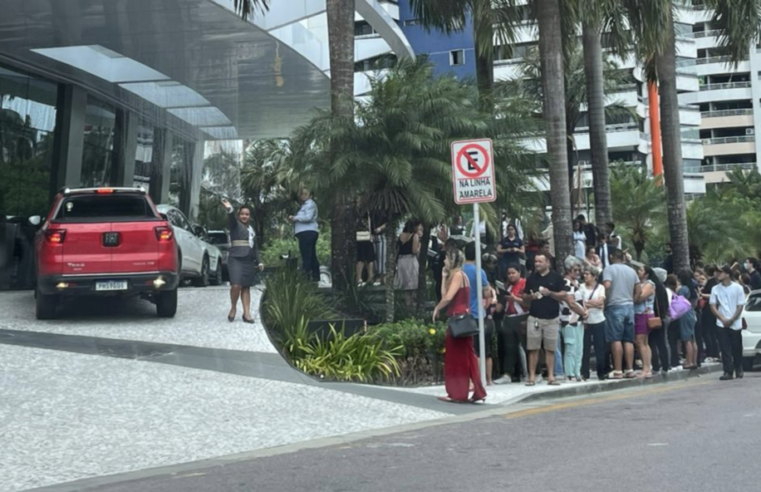 Fogo causa pânico e correria no Cristal Tower, ao lado do Manauara; veja vídeos