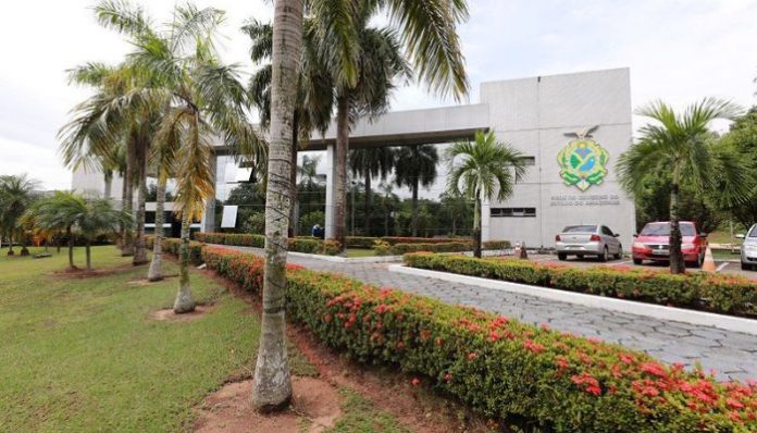 Governo do Amazonas decreta ponto facultativo na segunda-feira (14/11)