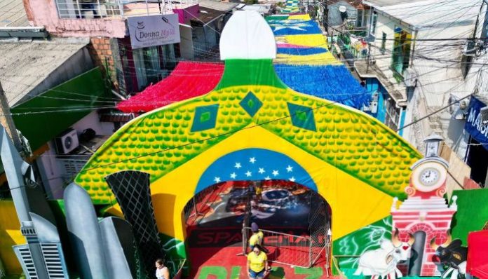 Com apoio da Prefeitura de Manaus, ruas decoradas terão a maior Copa de todos os tempos