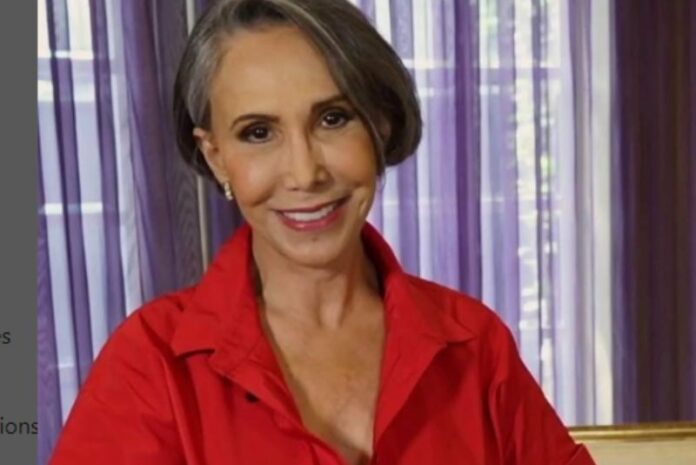 Florinda Meza, a ‘Dona Florinda’ cobra R$ 1,6 mil por encontro com fãs no Brasil