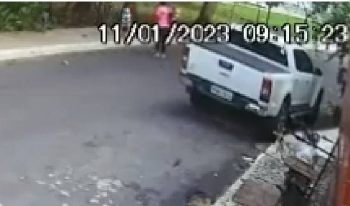 Em Manaus, casal de criminosos tenta sequestrar bebê à luz do dia; confira as imagens