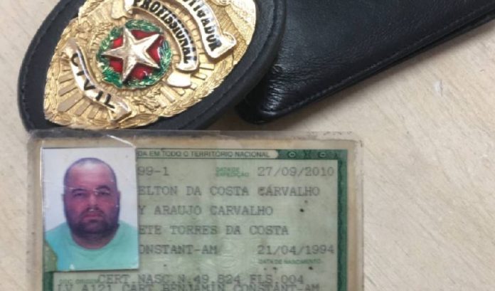 Homem que dizia ser delegado é preso em Manaus; suspeito criava várias história para arrancar dinheiro