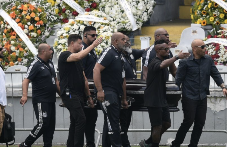 Corpo do Rei Pelé começa a ser velado em São Paulo; veja