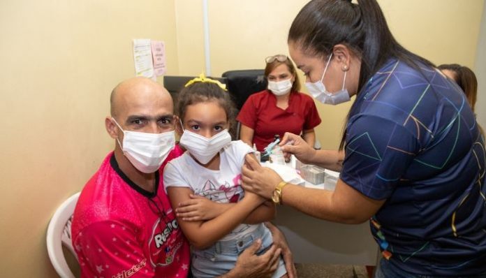 Prefeitura de Manaus libera dose de reforço para crianças de 5 a 11 anos de idade a partir de segunda-feira, 9/1