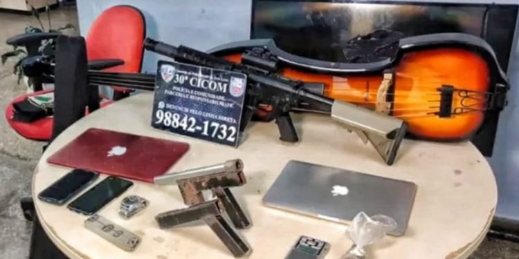 Casal e filhas são aterrorizados por assaltantes na própria casa em Manaus