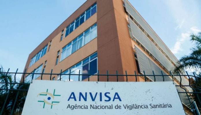 Anvisa proíbe fabricação de sete produtos para cabelos; saiba quais são