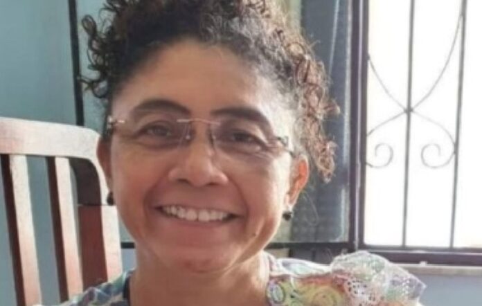 Professora que estava desaparecida é encontrada morta no quintal do vizinho, em Manaus