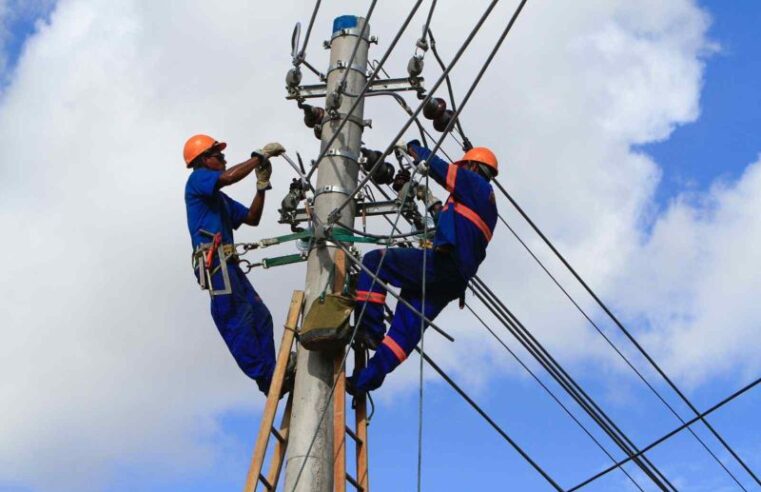 Zona rural e dez bairros de Manaus ficam sem energia nesta terça-feira (24)