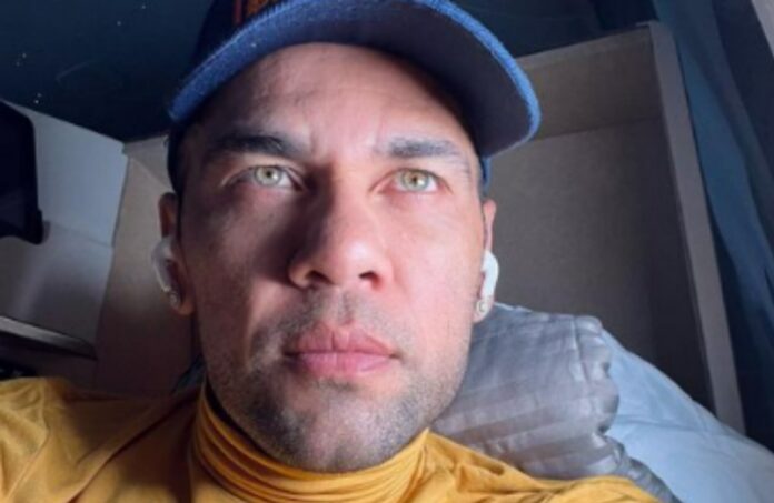 Daniel Alves alegou que estava bêbado e não se lembra de nada em boate, diz TV