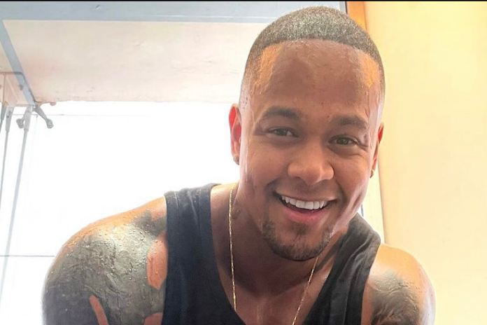 Léo Santana reflete após sucesso de Zona de Perigo: “Gratidão”