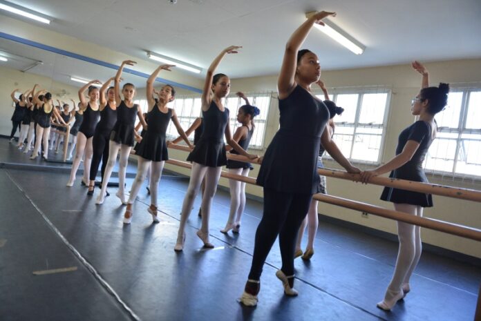 Liceu de Artes e Ofícios Claudio Santoro abre período de rematrícula nos dias 8, 9 e 10 de fevereiro