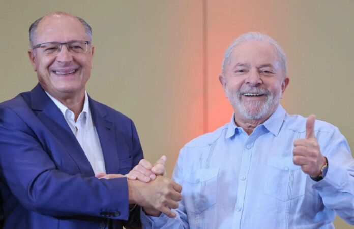 Alckmin assume presidência pela segunda vez enquanto Lula viaja