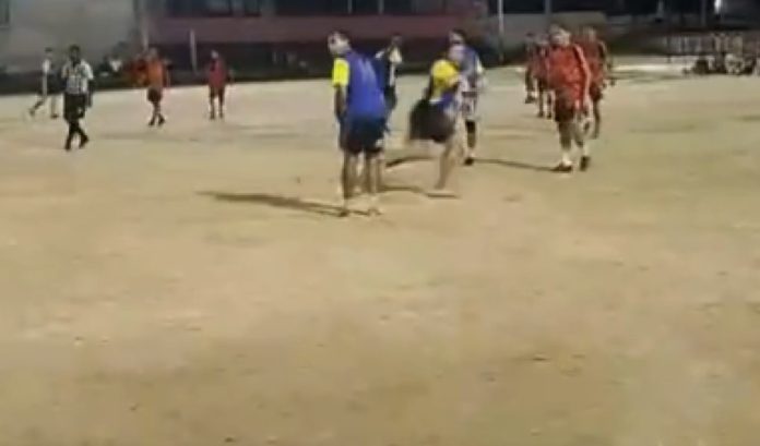 Pistoleiros realizam tiroteio durante partida de futebol no Jorge Teixeira; assista ao vídeo