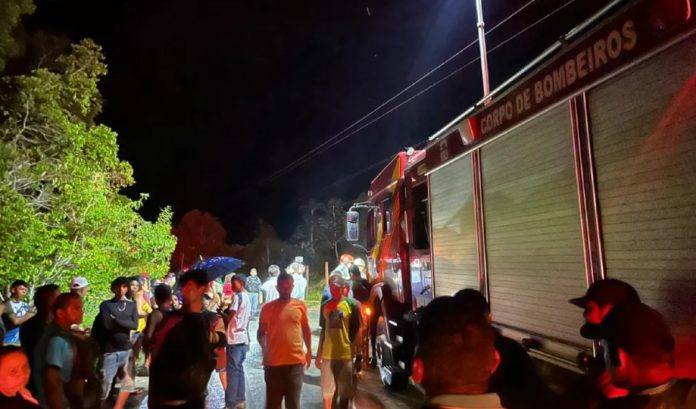 Tragédia: Pai e filha são atingidos por fio de alta tensão e ambos vem a óbito em Manaus