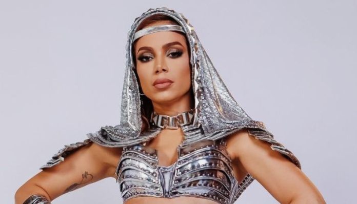 Anitta se revolta ao ser criticada após divulgar lista de exigências para seu aniversário