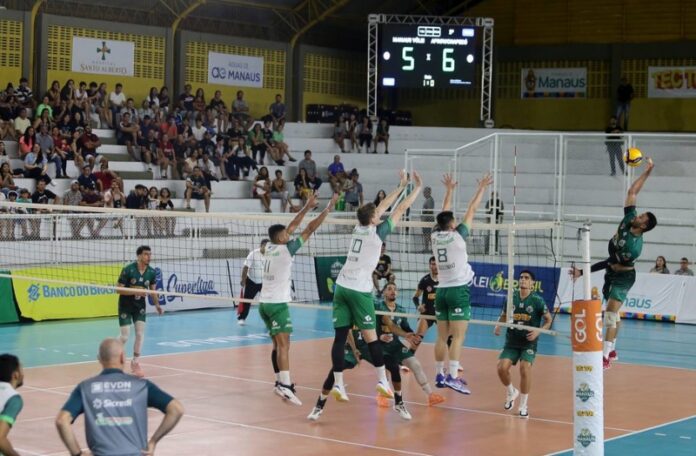 David Almeida acompanha vitória do Manaus Vôlei/Tec Toy e destaca consolidação do esporte na capital