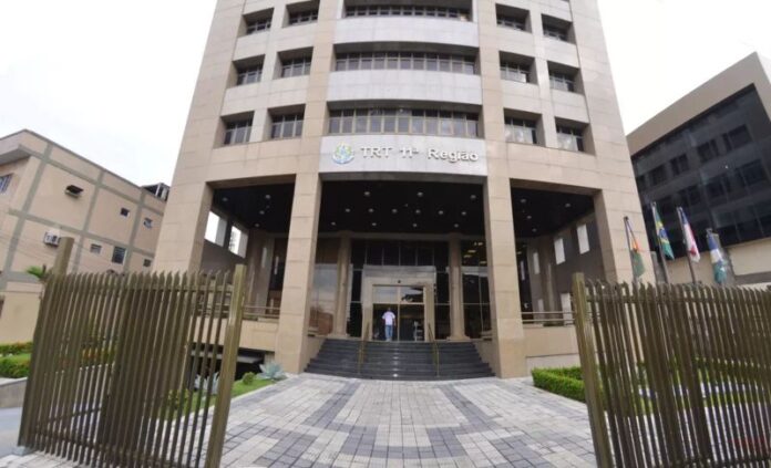 Justiça indeniza em R$ 2,5 mil vendedora tratada aos gritos por chefe em Manaus