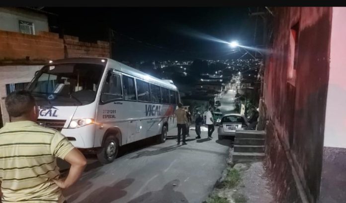 Em Manaus, mulher morre após ser atropelada por micro-ônibus no Novo Aleixo