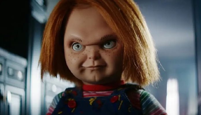 Polícia americana investiga ator de Chucky por mensagens com conteúdo sexual para menores