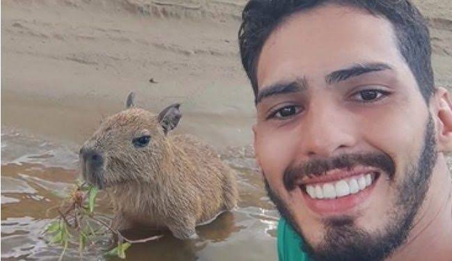 Agenor escreve texto se despendido da capivara filó nas redes sociais