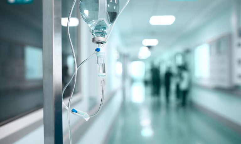 SUS estuda adoção de tratamento promissor contra câncer; saiba mais