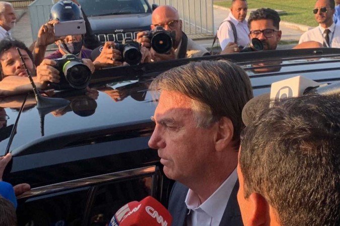 Bolsonaro diz que as eleições estão superadas: “Vamos colaborar”