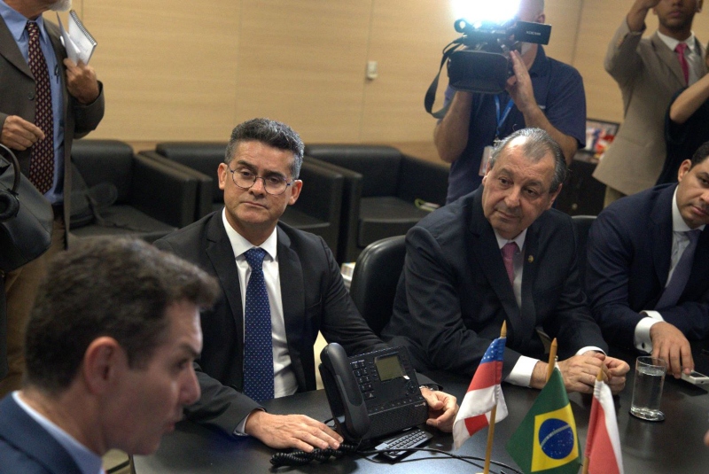David Almeida retorna de Brasília com garantia de R$ 600 milhões em investimentos e apoio federal para atender famílias carentes