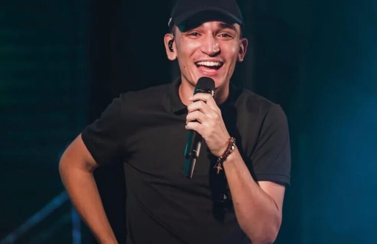 João Gomes foi contratado pra fazer um show em Nhamundá por R$500 mil; MPAM pede suspensão