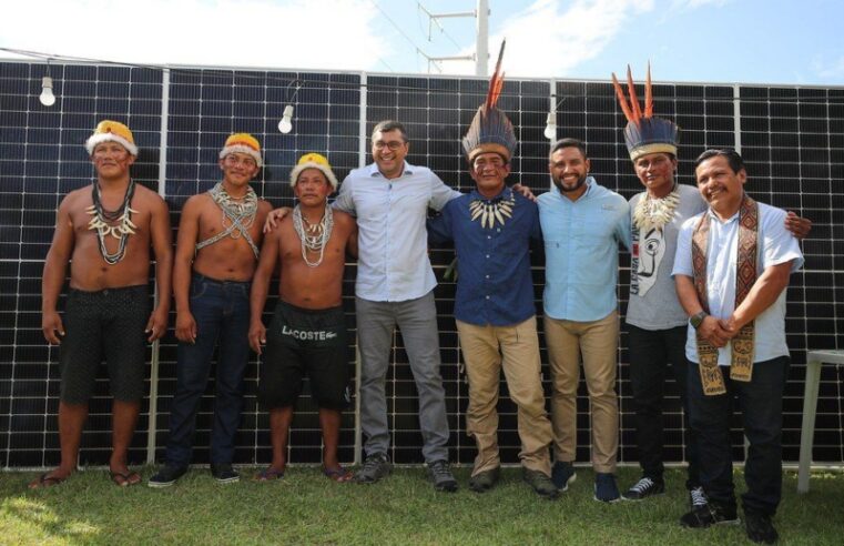 Brilha Amazonas: Wilson Lima entrega placas de energia solar a comunidades indígenas do Rio Negro