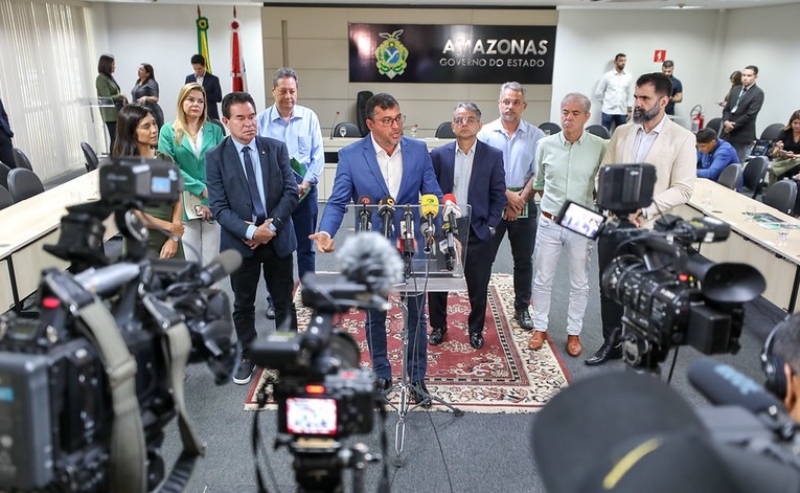 Wilson Lima assina Pacto Nacional das Águas e lança edital para projetos em Unidades de Conservação