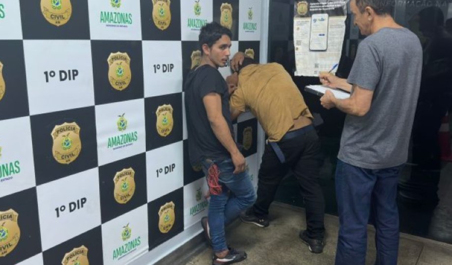 Dupla é presa suspeita de realizar arrastões no centro de Manaus