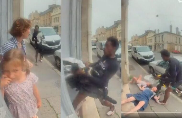 VÍDEO: Avó e neta são violentamente atacadas na porta de casa por homem durante assalto