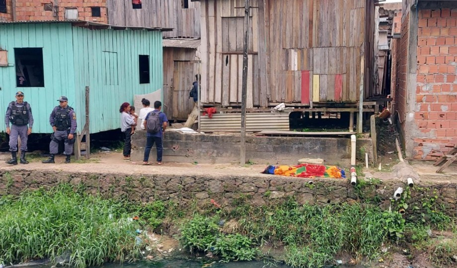 Em Manaus, homem é executado com disparo de arma de fogo na cabeça
