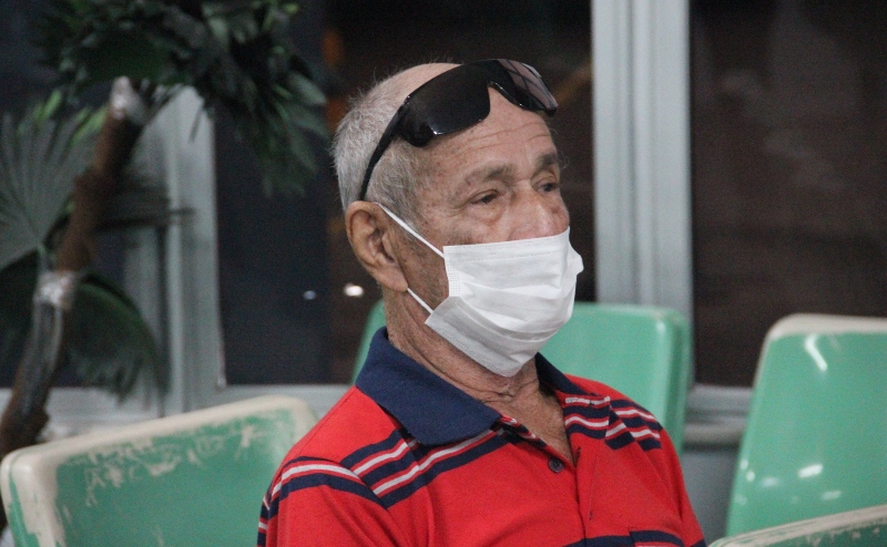 ‘Uma benção’, diz filha de paciente idoso atendido na jornada de cirurgias, em Manaus