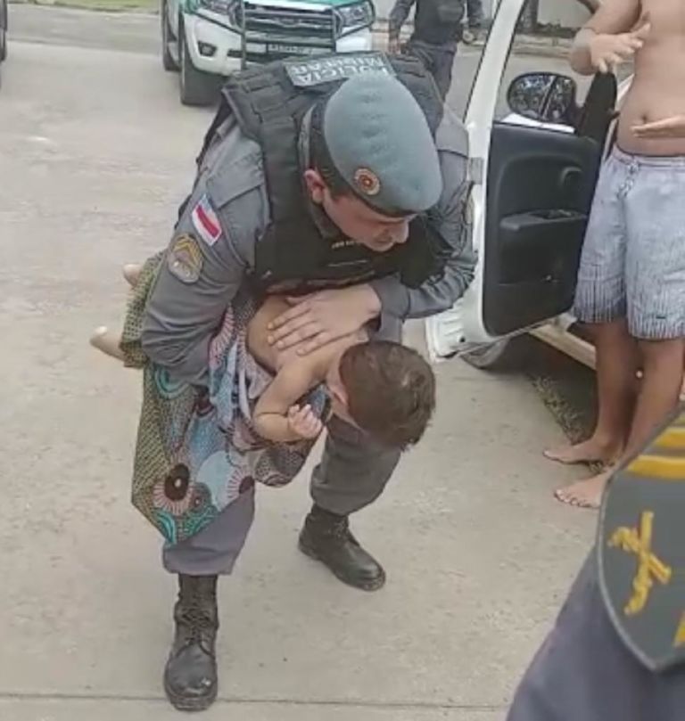 PM reanima e salva bebê que se afogou na piscina no bairro Cidade Nova