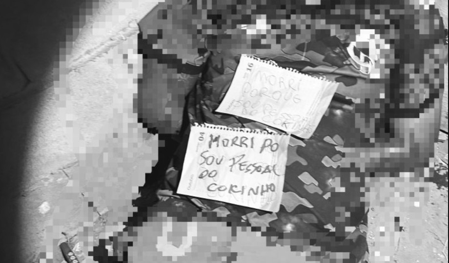 Em Manaus, homem é assassinado e deixado com bilhete de criminosos na zona leste